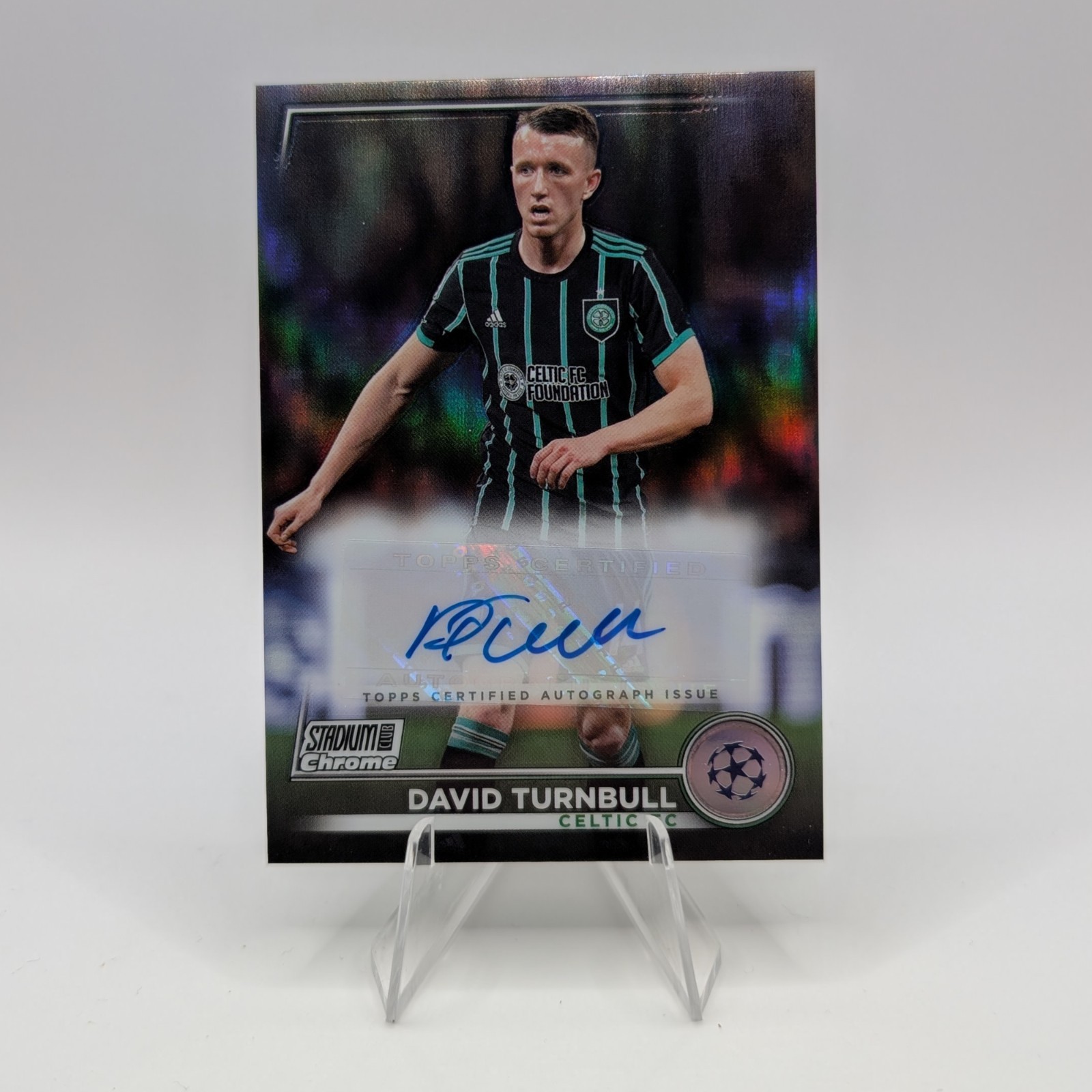 2022-23 Topps Stadium Club Chrome UEFA Club - David Turnbull Auto CA-DT (AU) 2022-23 Topps Stadium Club Chrome UEFA Club - David Turnbull Auto CA-DT (AU)