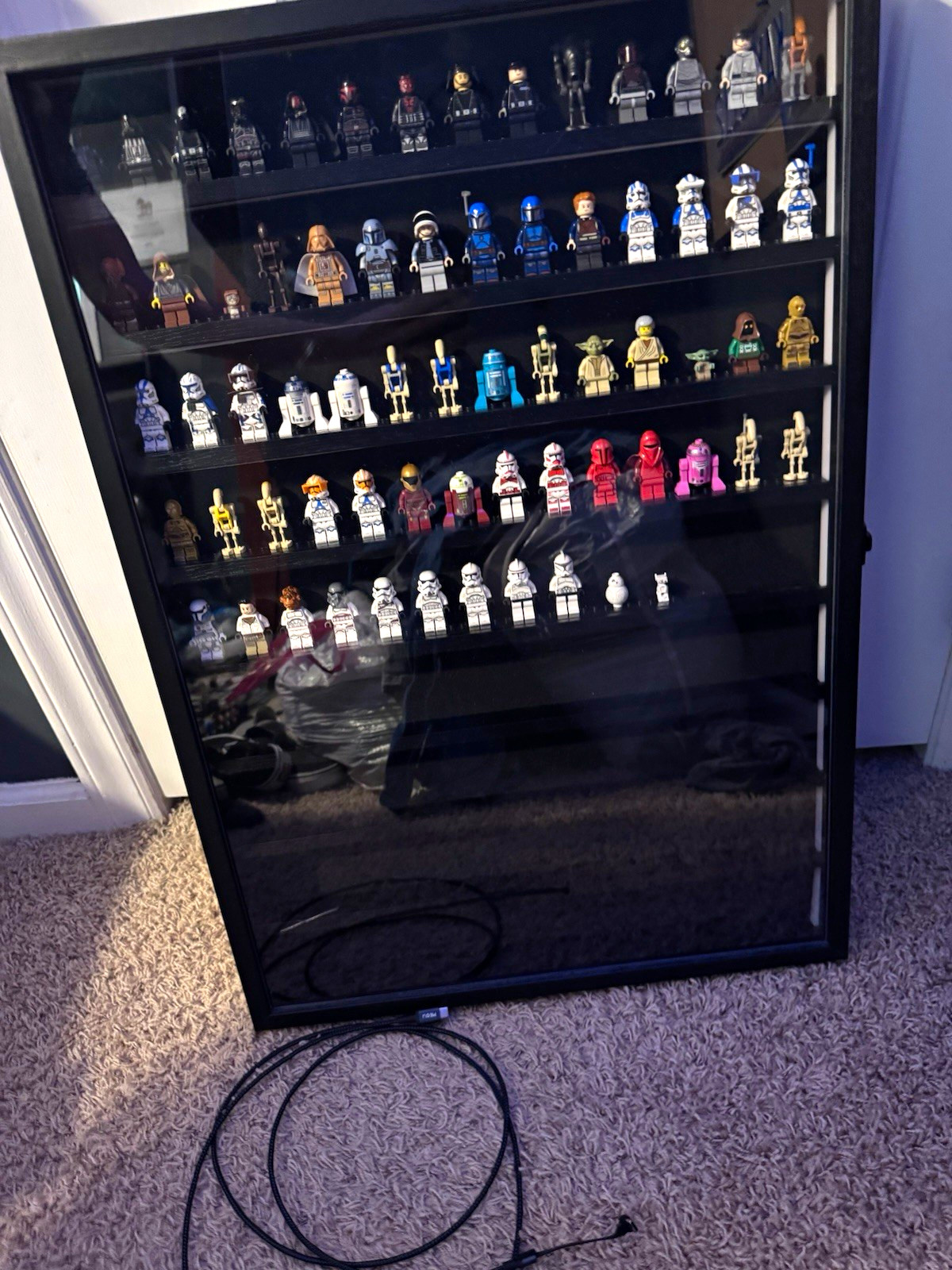 LEGO Star Wars Minifigure Bulk Lot w/ Display Case LEGO Star Wars Minifigure Bulk Lot w/ Display Case