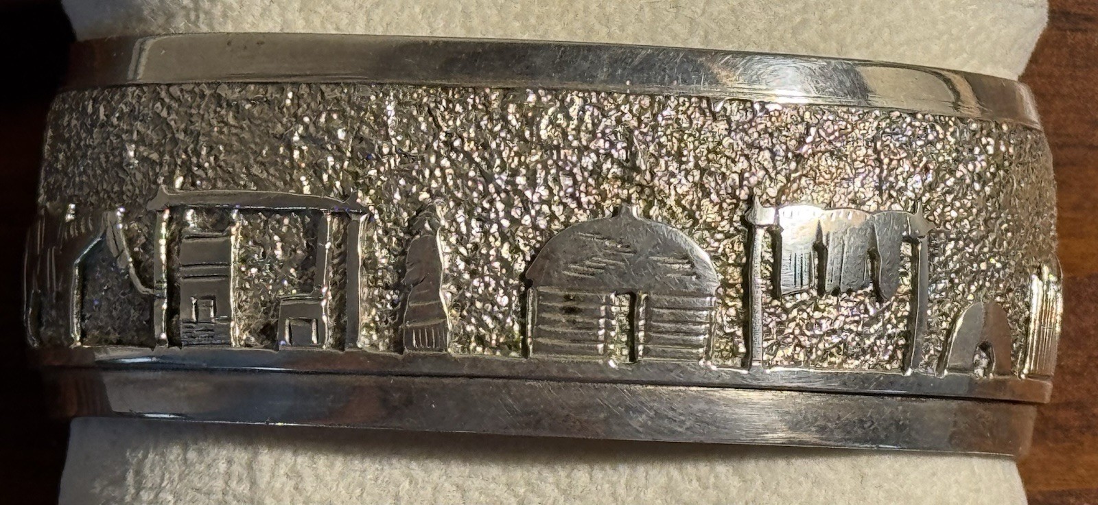 Vintage Richard Begay Navajo Sterling Silver Story Teller Cuff Bracelet. 67.9gr Vintage Richard Begay Navajo Sterling Silver Story Teller Cuff Bracelet. 67.9gr