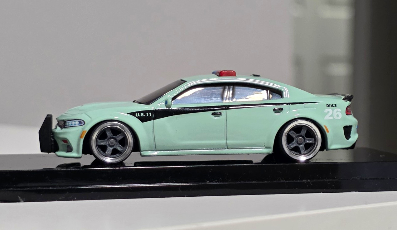 Custom Matchbox Dodge Charger Pursuit  1.64 Scale