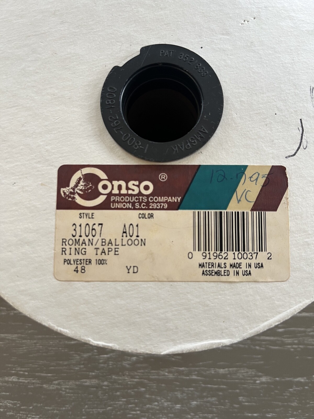 Vintage CONSO 19 YARDS ROMAN / BALLOON WHITE RING TAPE Vintage CONSO 19 YARDS ROMAN / BALLOON WHITE RING TAPE