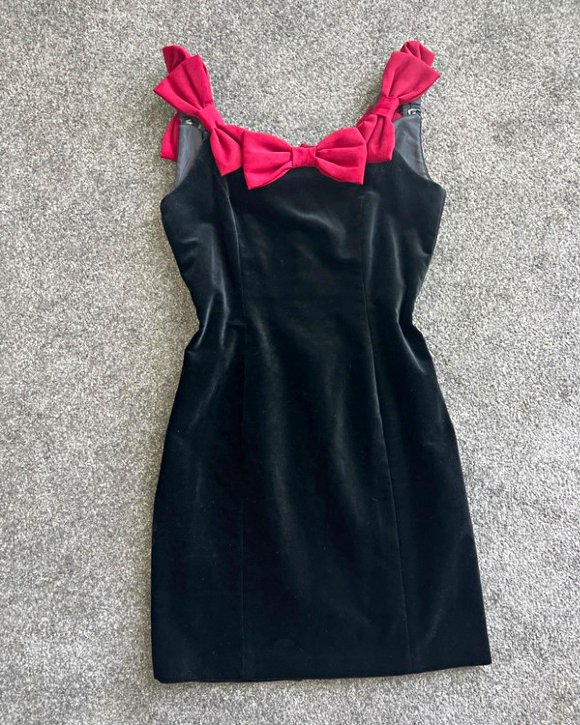 Vintage 80s Black Velvet Wiggle Dress Red Bows Xmas Party Prom Whimsigoth 12