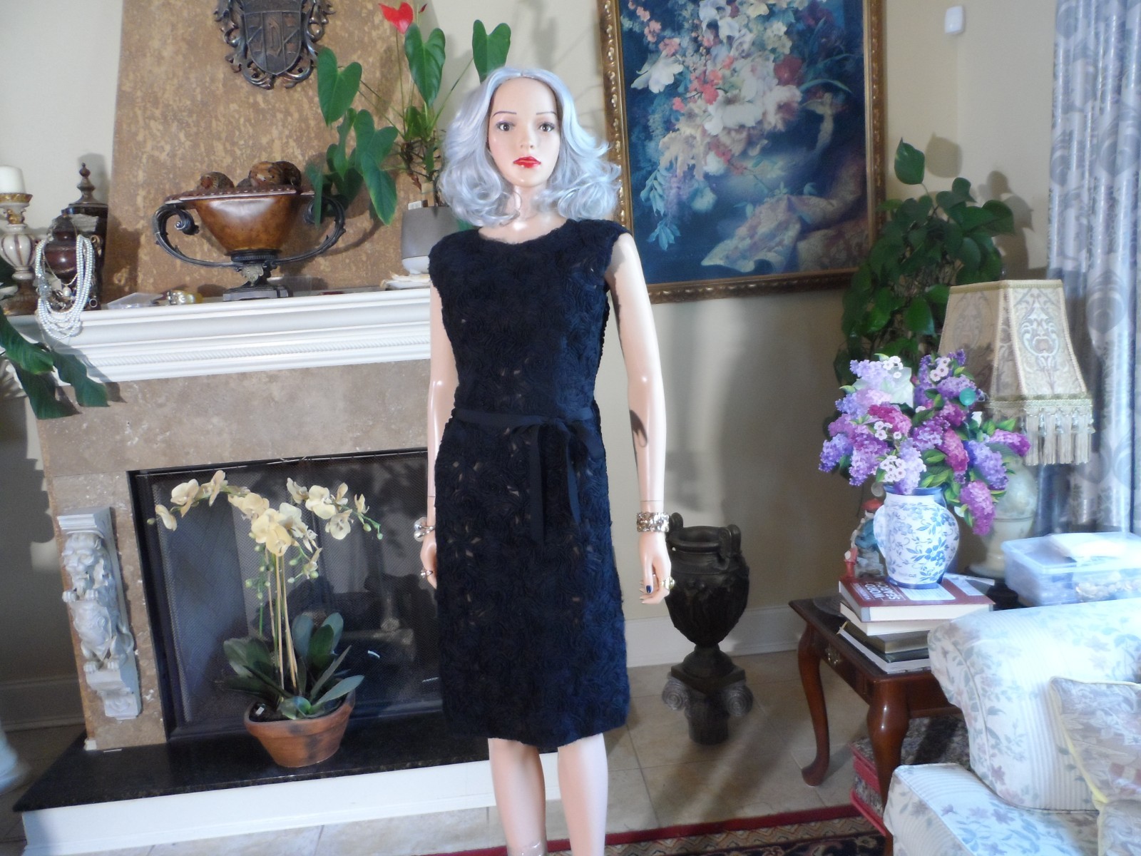 Lanvin Été 2004 Black Silk Rosette Sheath Dress Size FR 40 US 8 Lanvin Été 2004 Black Silk Rosette Sheath Dress Size FR 40 US 8