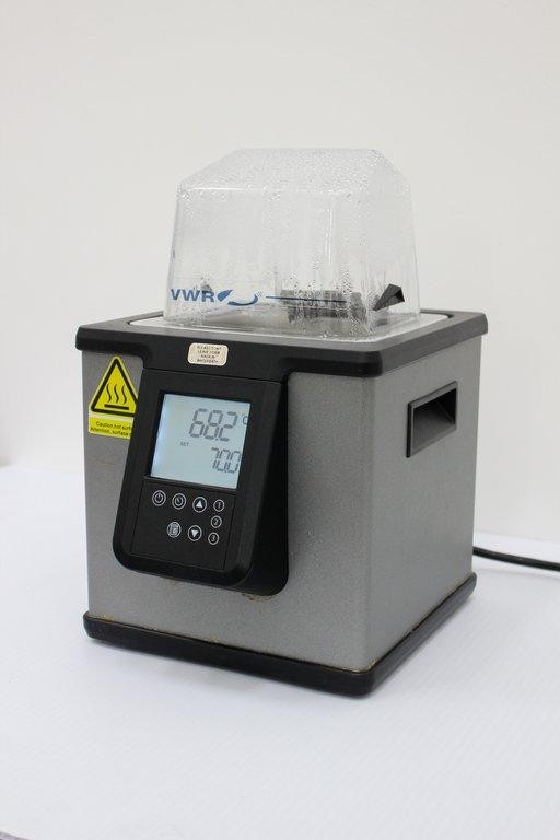 VWR WB02 2Liter Water Bath VG Condition for General Laboratory Use (3377742)