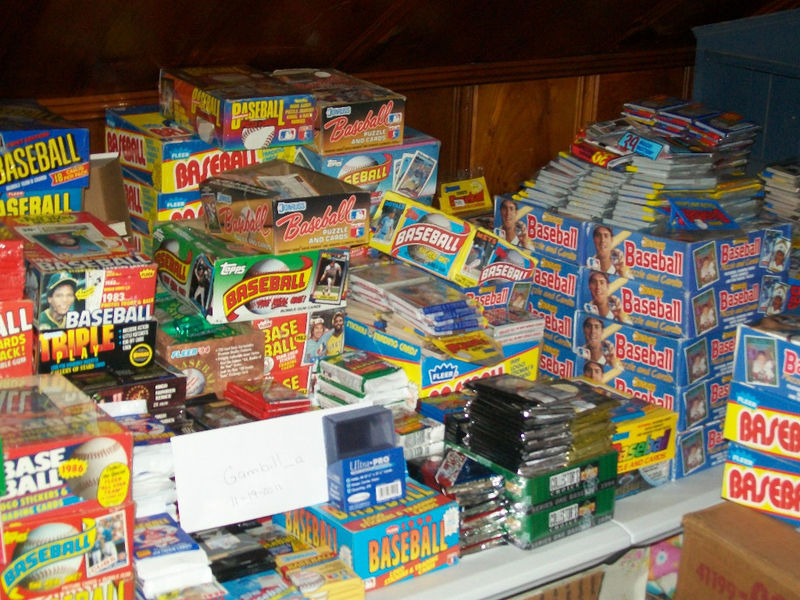 Huge lot of unopened baseball card packs