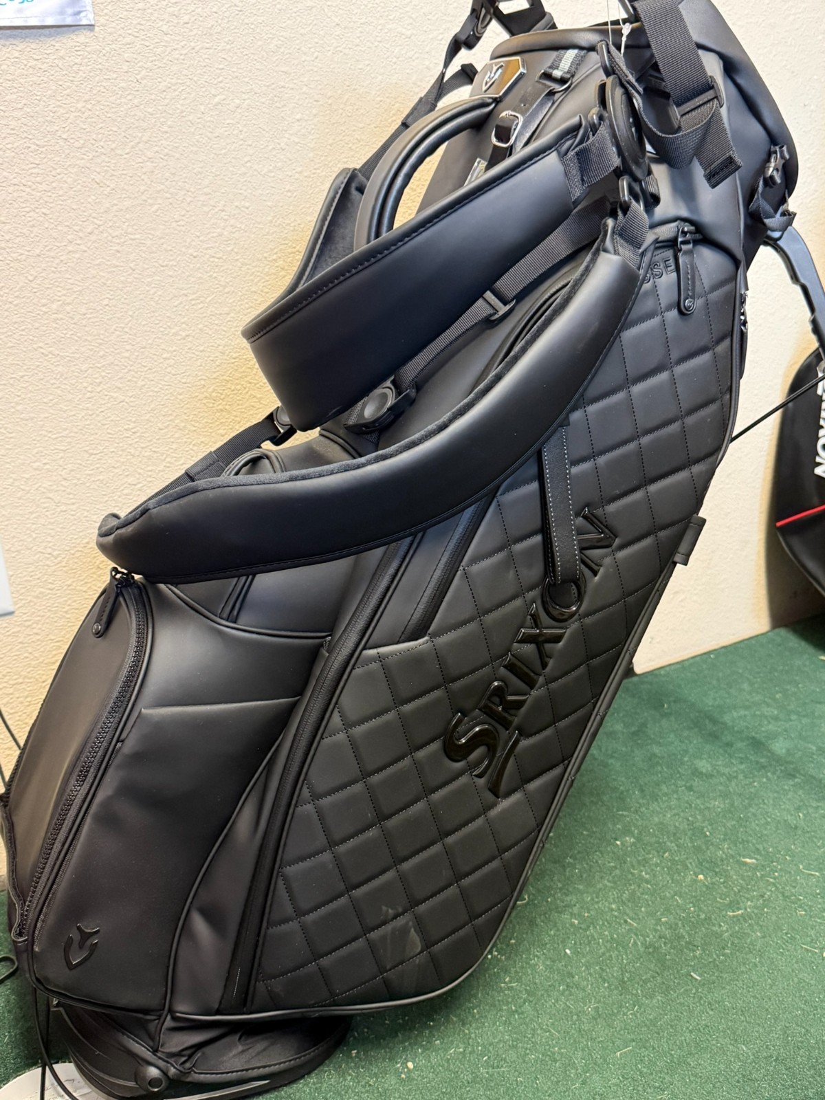 Srixon 2026 Blackout Collection Vessel Stand Bag Limited Edition Srixon 2026 Blackout Collection Vessel Stand Bag Limited Edition