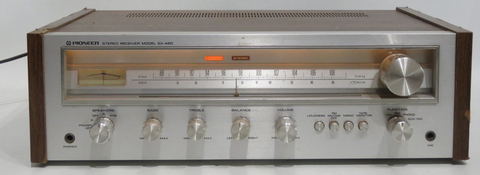 Stereo Receiver PIONEER Model SX-450 Silver Face Parts/Repair Powers On ONLY