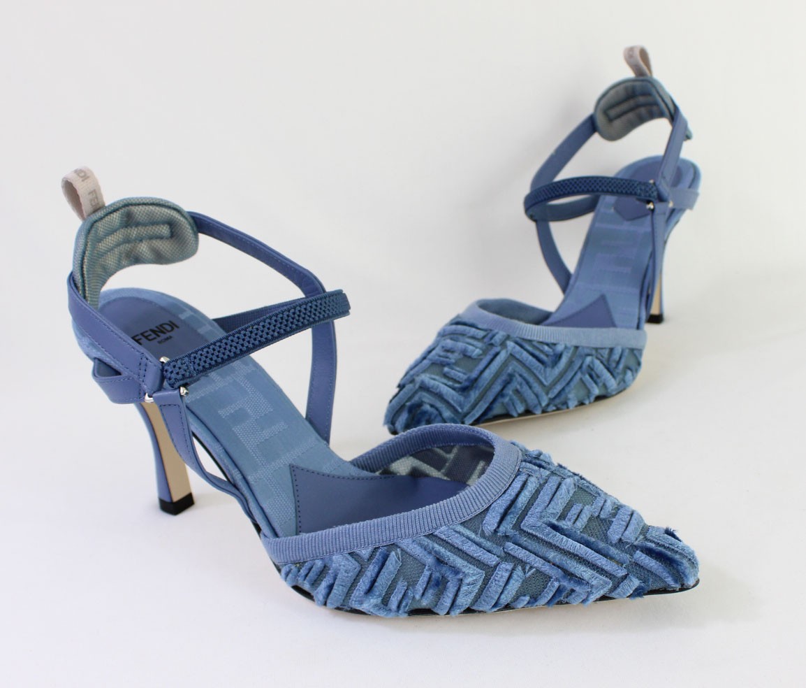 Fendi NIB Women\'s Blue Textured Print Slingback Pump Heel Shoe 37 1/2 7.5 $1150
