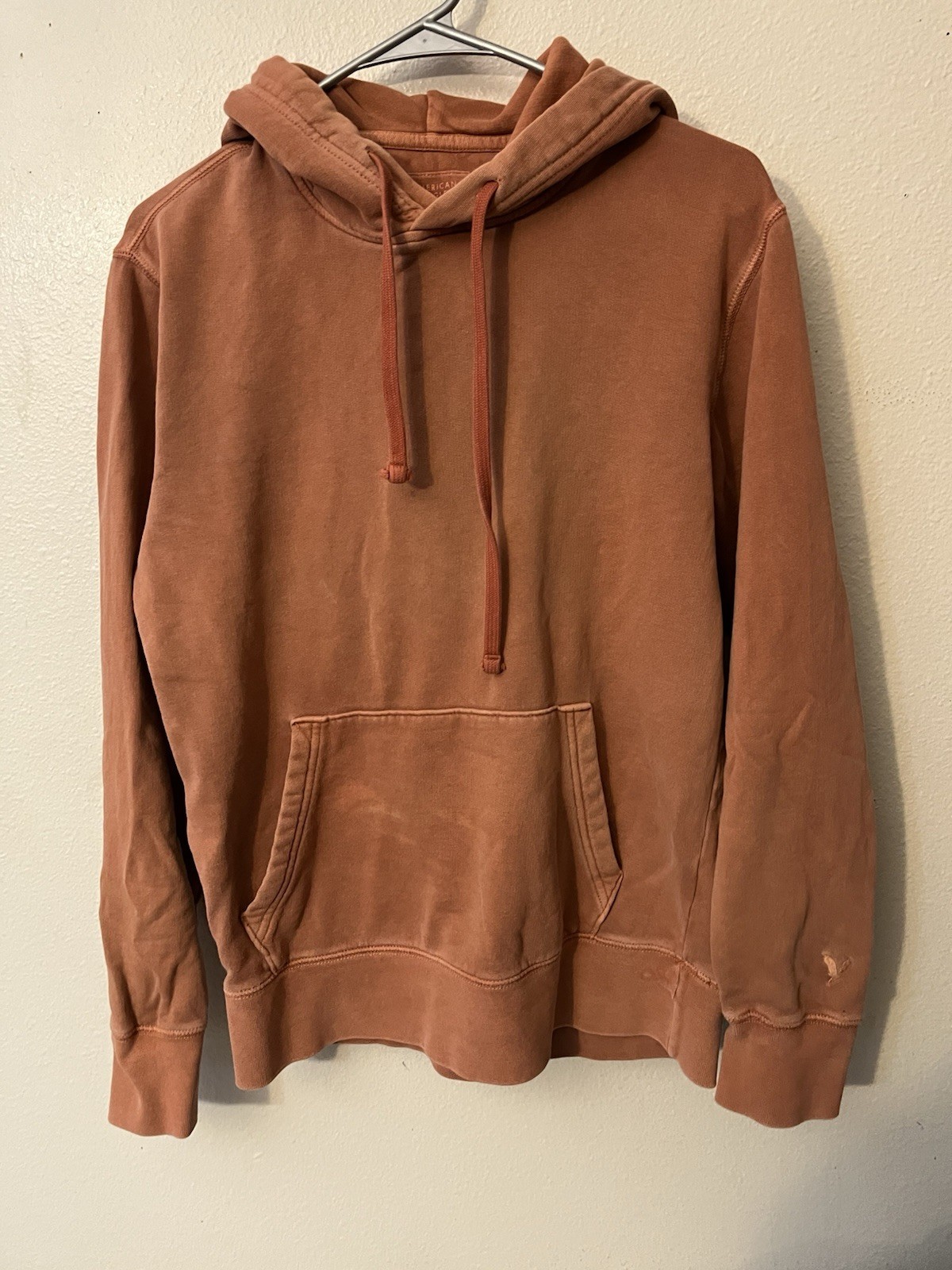 American Eagle Men\'s Soft Hoodie Orange Rust Solid  Sweatshirt, Size Small