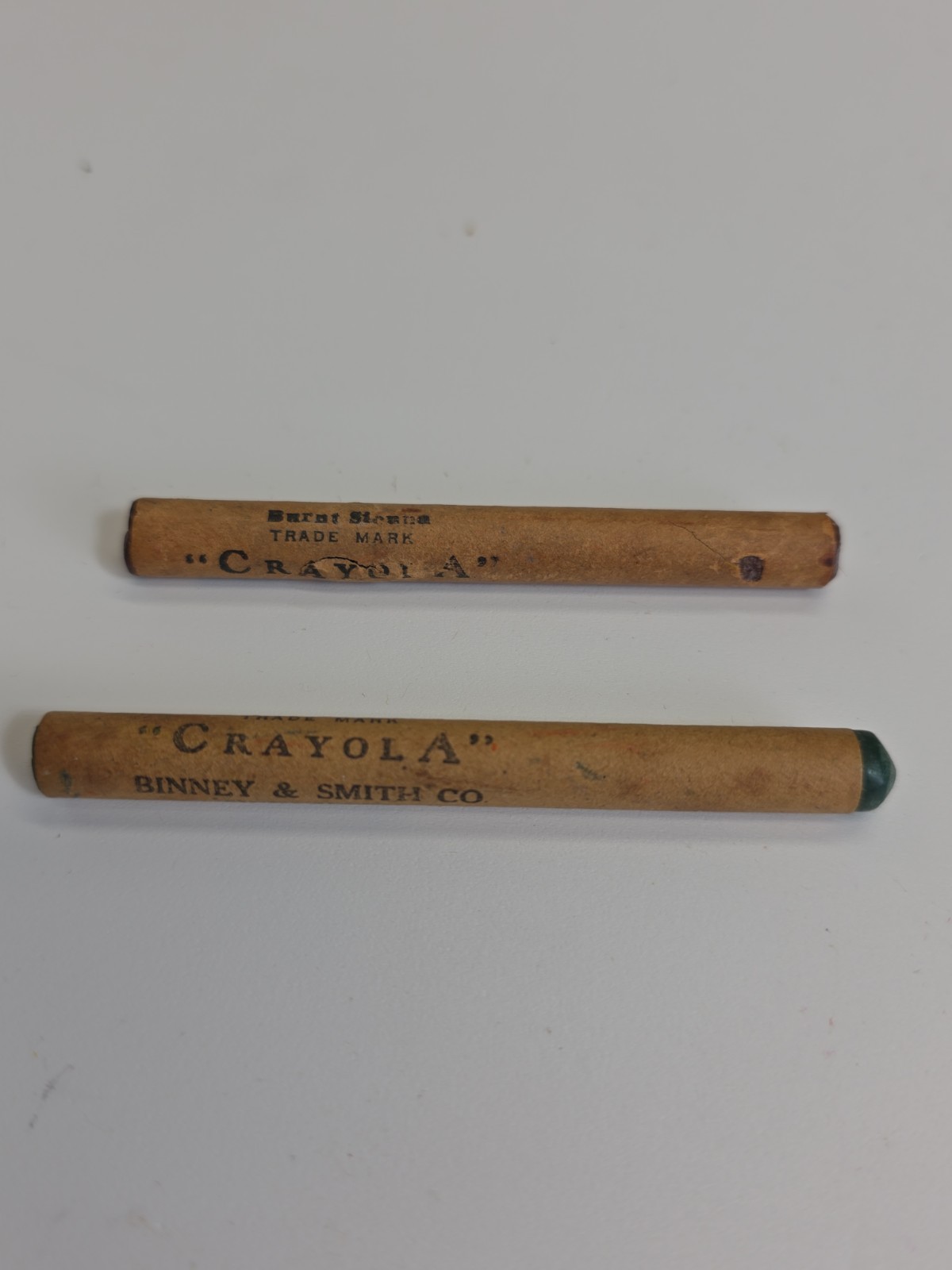 (2) Early Crayola Crayons 1918-1928 Rare Rapper Binney & Smith Co (2) Early Crayola Crayons 1918-1928 Rare Rapper Binney & Smith Co
