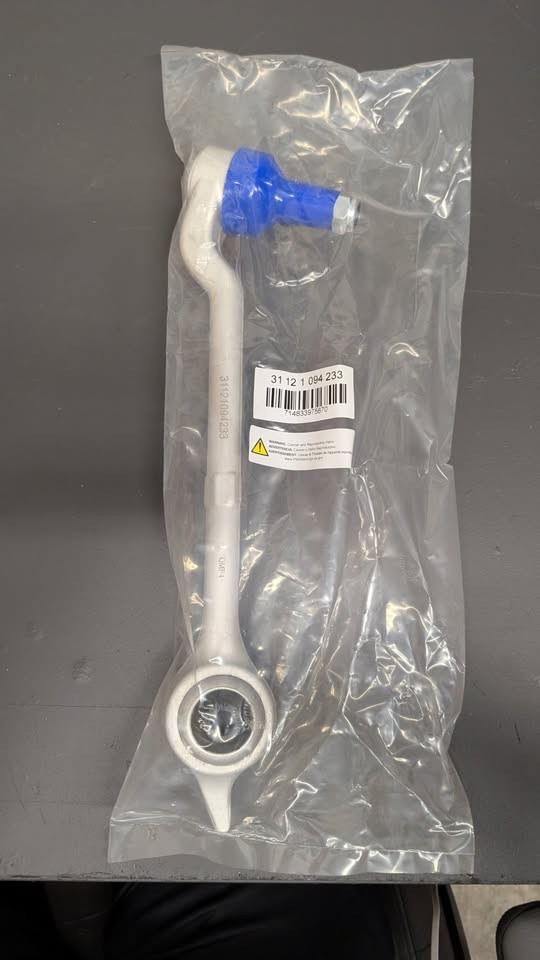 HUGE AUTO PART LOT SALE $1/Piece-5,668pcs fitting Mercedes, BMW, Ford, Dodge, GM