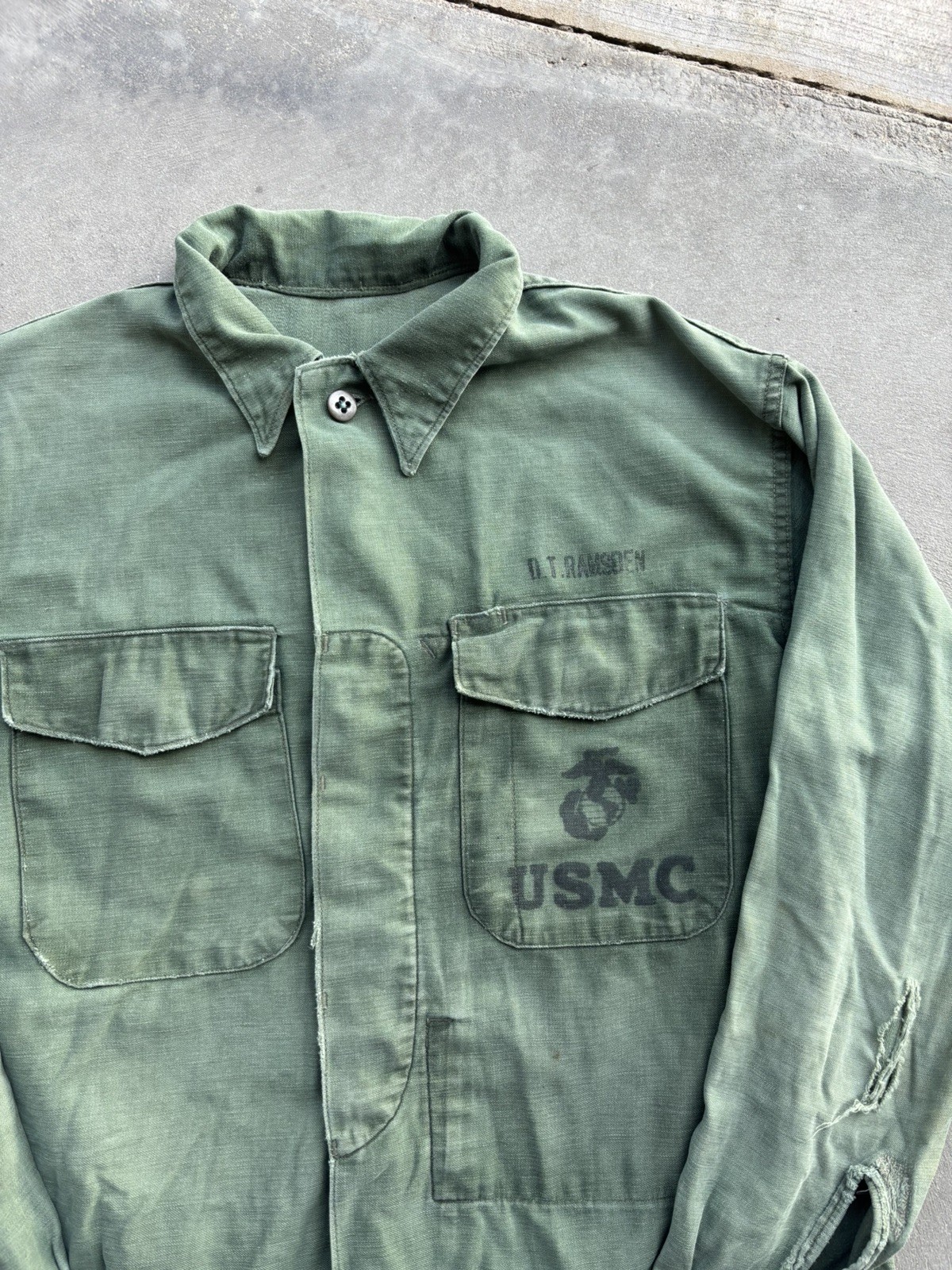 Vintage 1950’s-60’s USMC Cotton Sateen Shirt Stencil Medium OG-107 P56 Vietnam Vintage 1950’s-60’s USMC Cotton Sateen Shirt Stencil Medium OG-107 P56 Vietnam
