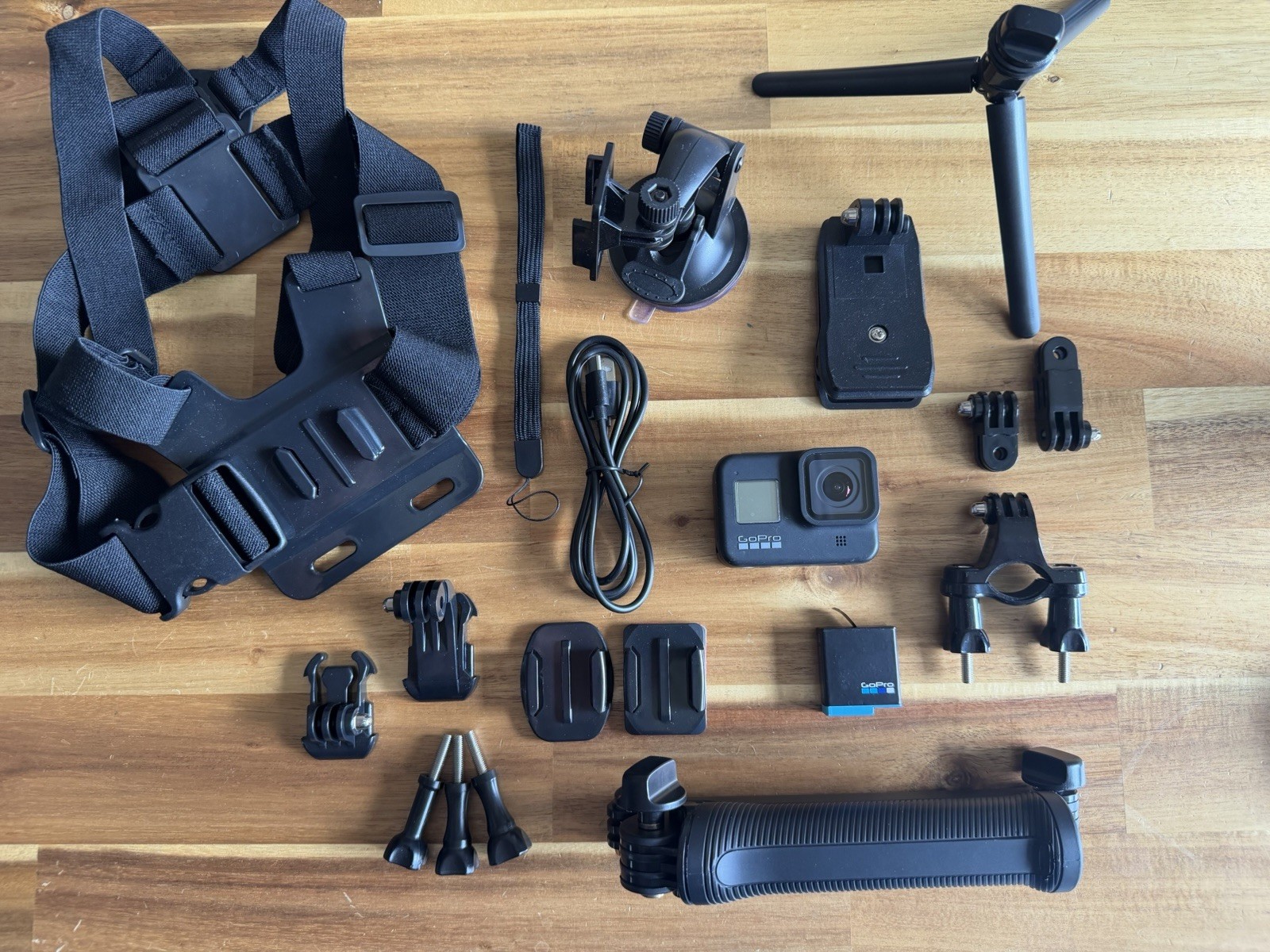 GoPro Hero8 Black Hero 8 + Chest + Bike Mount + Extras (8-300) GoPro Hero8 Black Hero 8 + Chest + Bike Mount + Extras (8-300)
