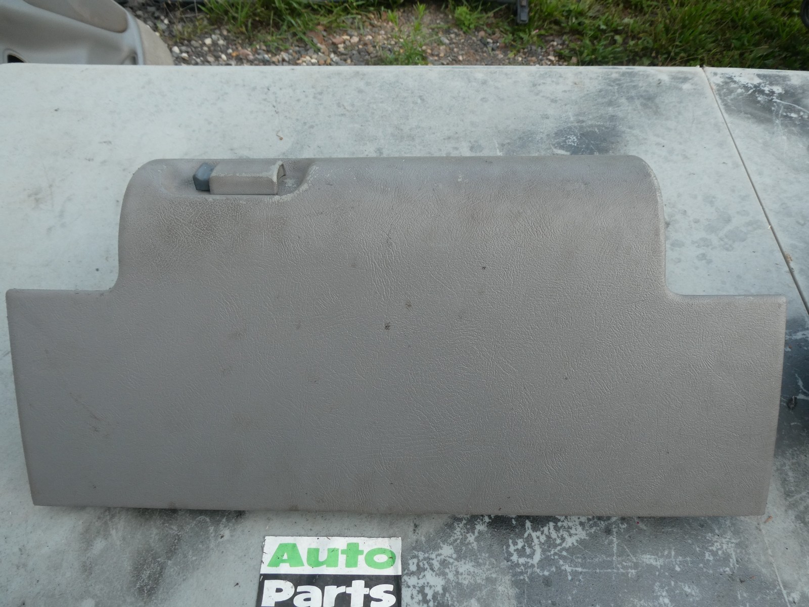 95-98 OBS Chevy CK1500 2500 3500 Suburban Tahoe - Gray Glove Box Assembly OEM 