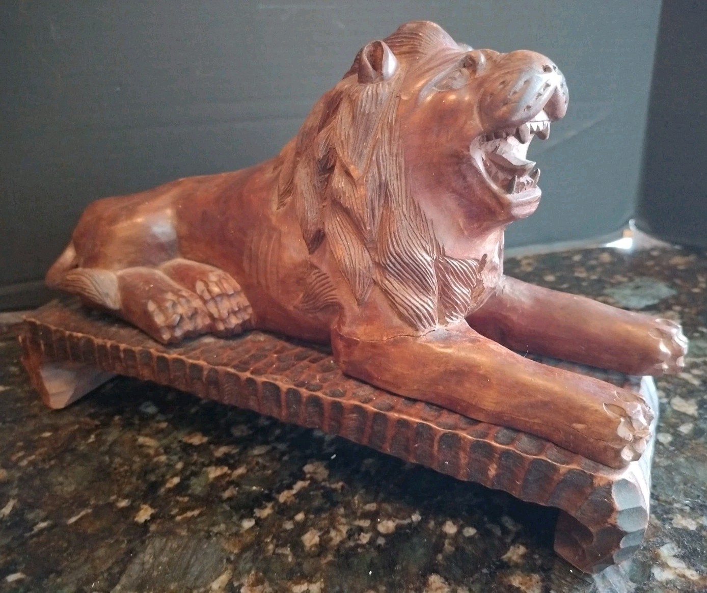 Vintage hand carved Wood Lion 15” long 8” tall Vintage hand carved Wood Lion 15” long 8” tall