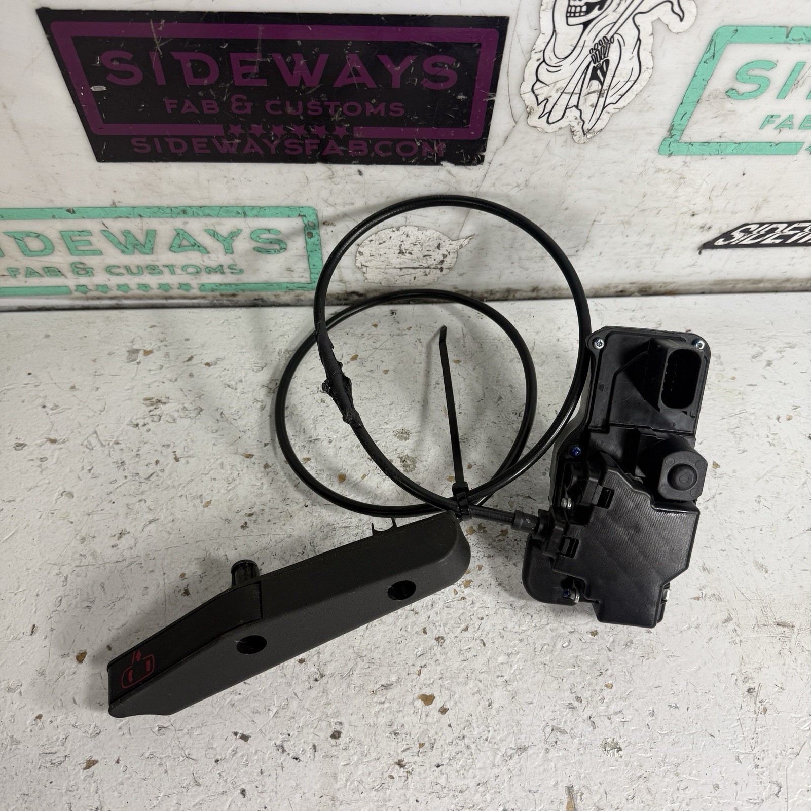 05-13 Chevy Corvette Right Door Latch & Manual Release Handle C6 Actuator Lever