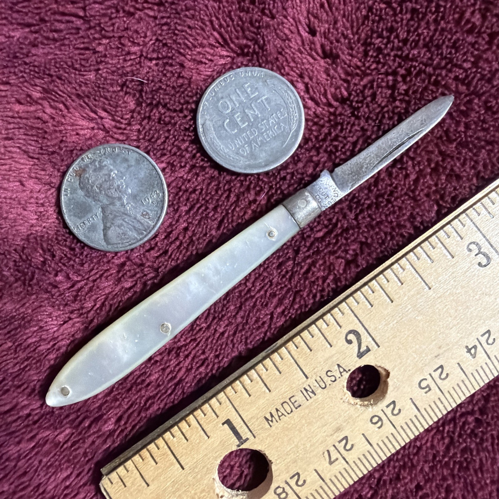 Late 1800\'s USA Southington Cutlery Genuine Mother Of Pearl Pocket Knife 2.25\ Late 1800\'s USA Southington Cutlery Genuine Mother Of Pearl Pocket Knife 2.25\