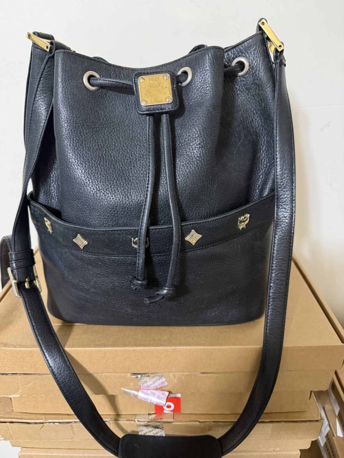 MCM Vintage Black Pebbled Leather Drawstring Shoulder MCM Vintage Black Pebbled Leather Drawstring Shoulder