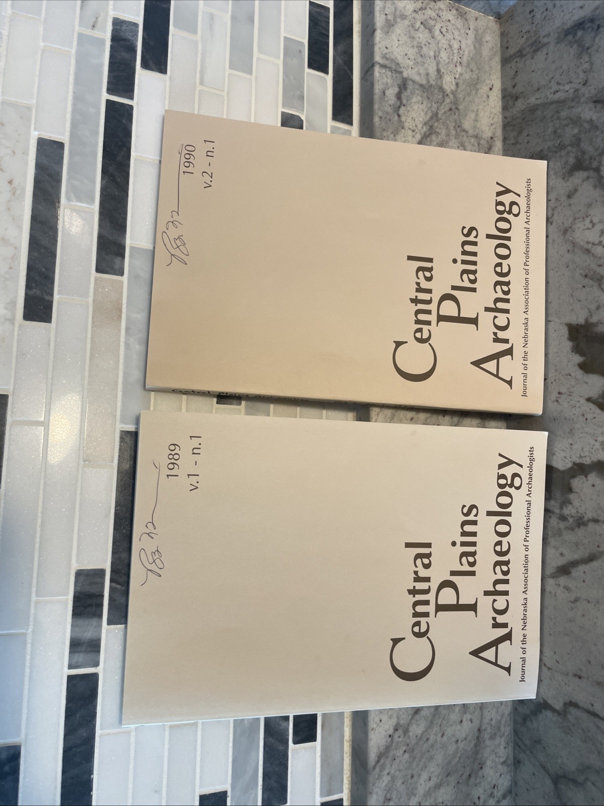 Central Plains Archaeology 1989-1990 Vol 1 & 2 Central Plains Archaeology 1989-1990 Vol 1 & 2