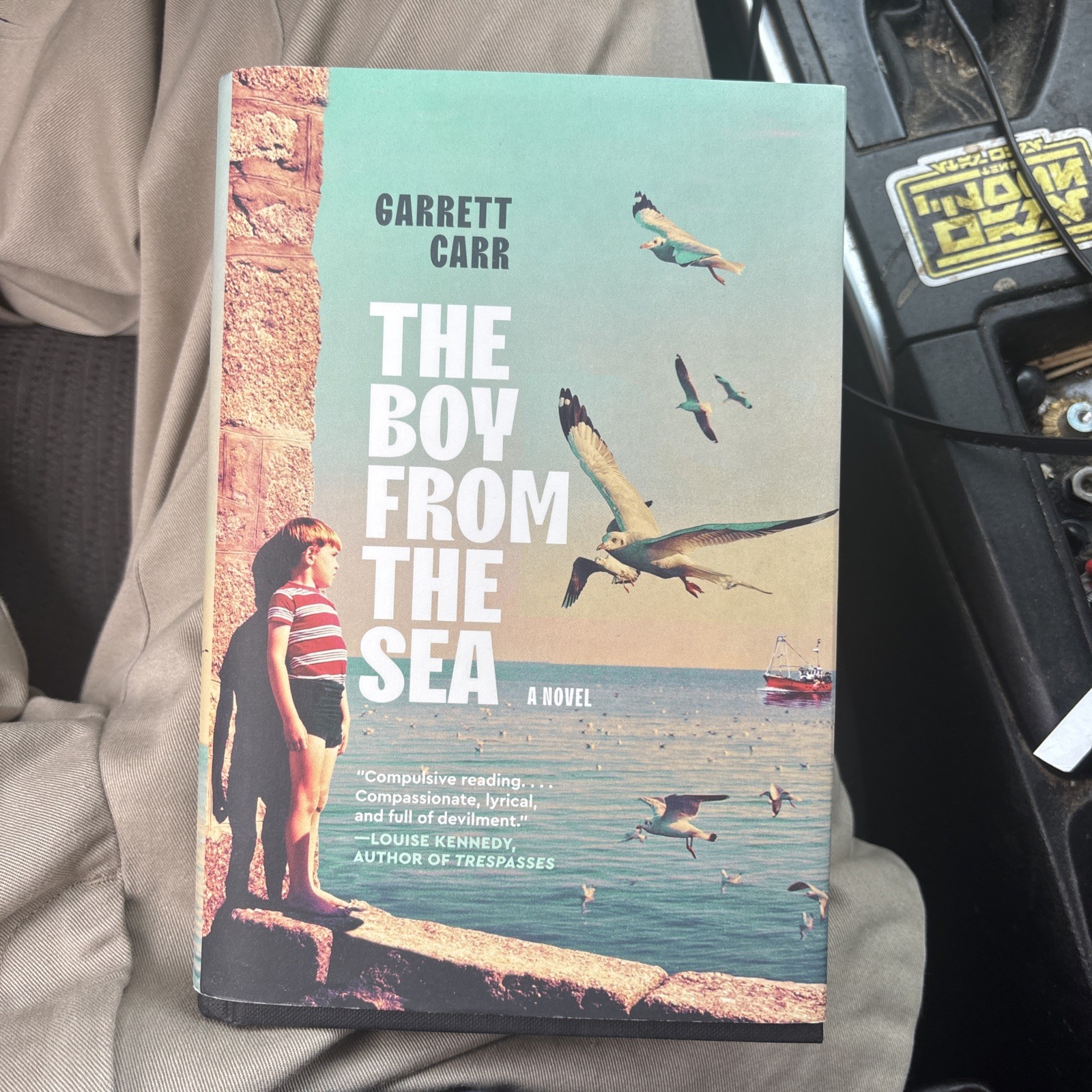 The Boy from the Sea: the heart-wrenching story of an... - Carr, Garrett
