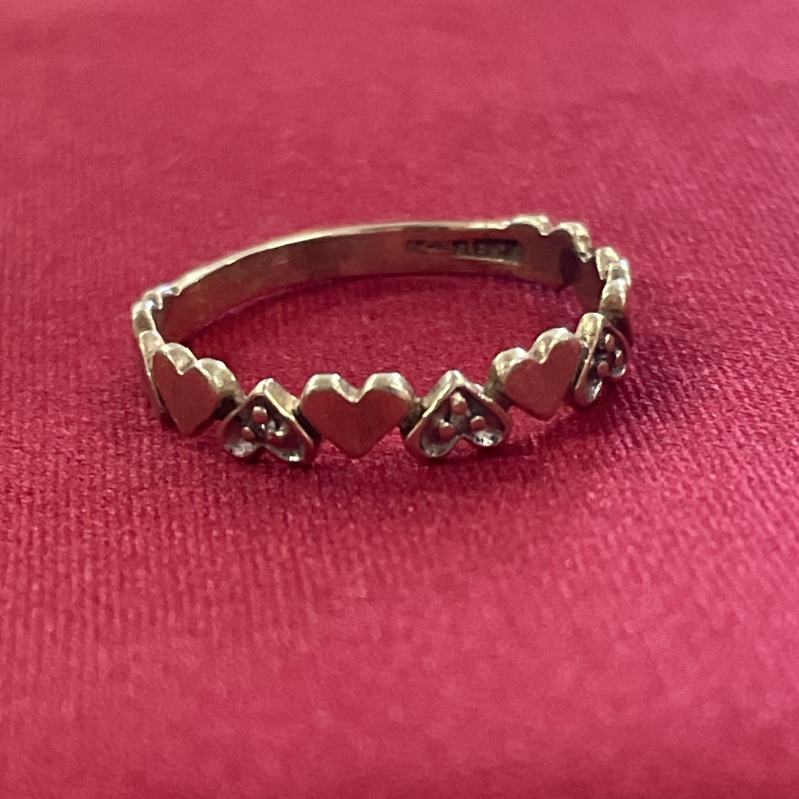 Vintage 10k Yellow Gold Klein Pave Hearts Band Ring Size 7.5