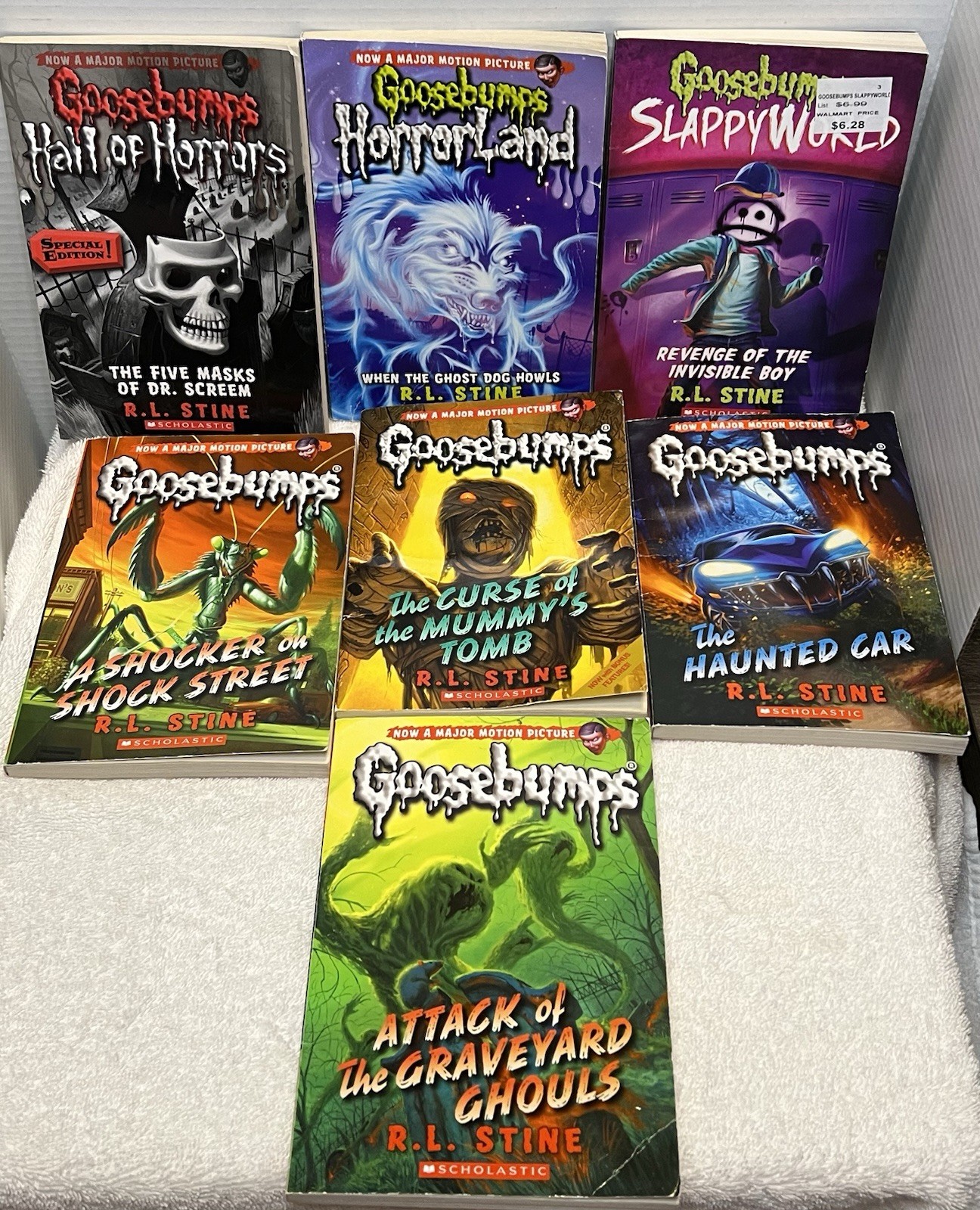 R. L. Stine/Goosebumps PB Lot/8 Books Youth Fun Spooky Stories Titles/READ LNC