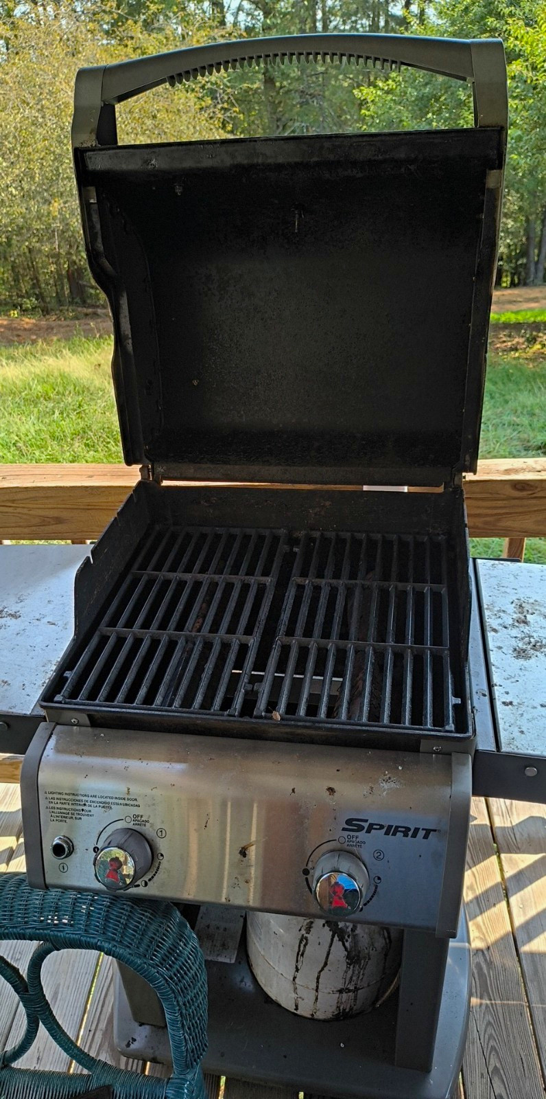 Weber Propane Gas Grill Stainless Steel Black/Silver Comes With 2 Tanks Weber Propane Gas Grill Stainless Steel Black/Silver Comes With 2 Tanks