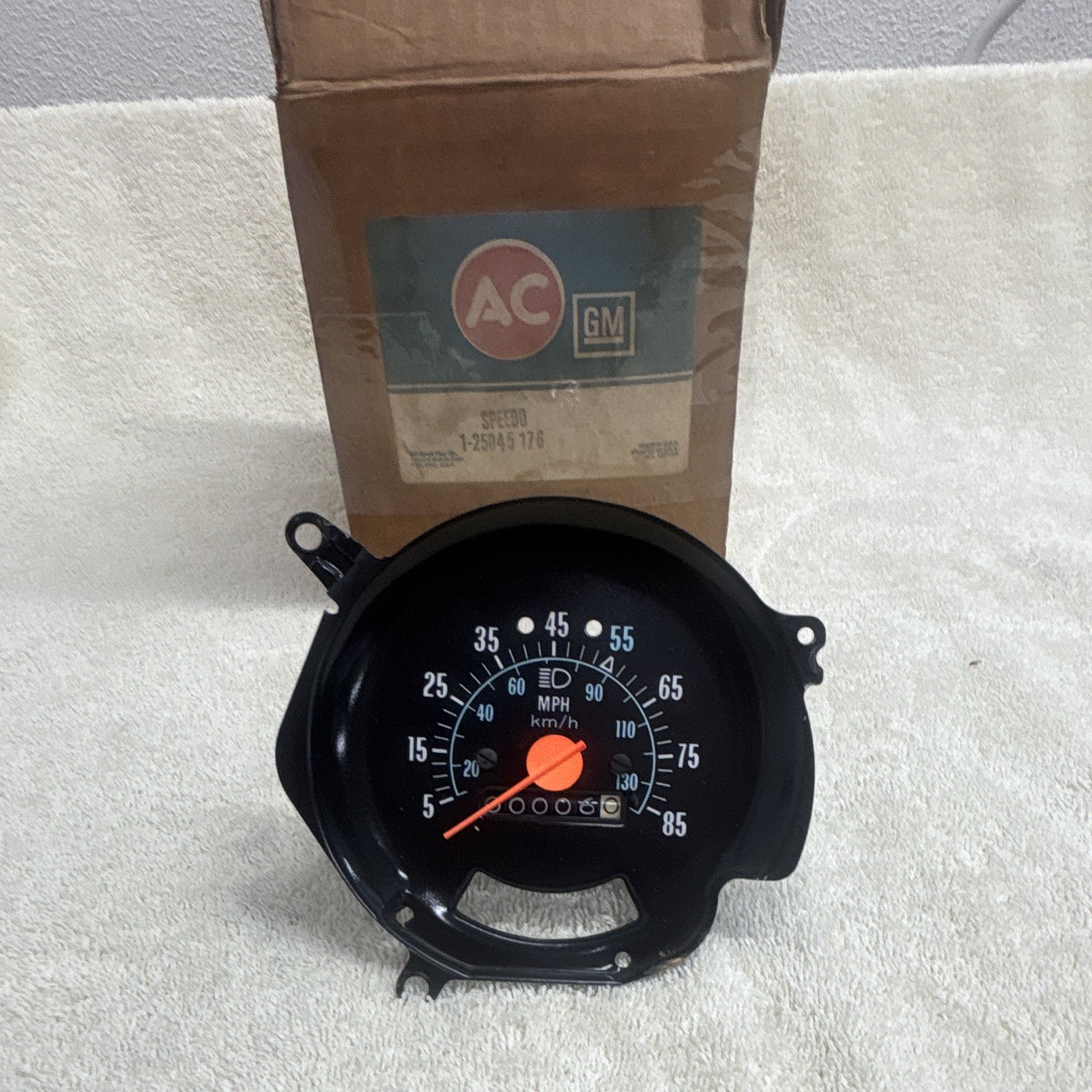 Genuine NOS AC/GM Speedometer – Part #25045176
