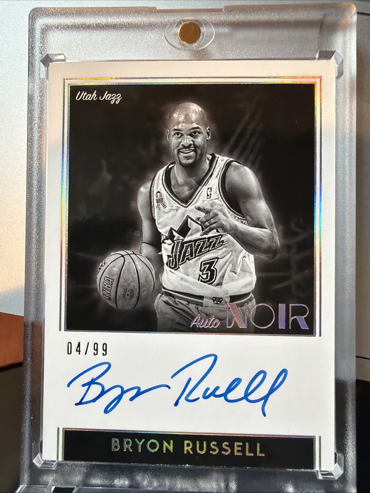 2018-19 Panini Noir /99Bryon Russell Auto