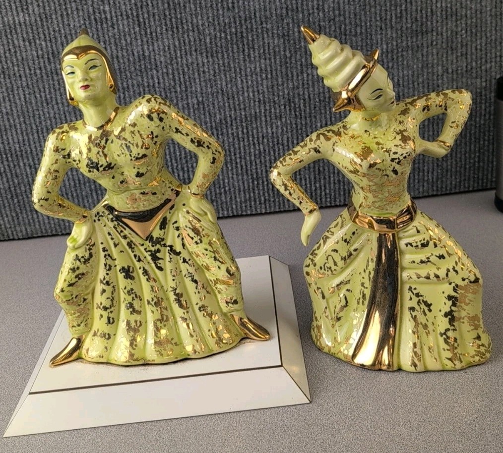Vtg Mid Century Siamese Thai Dancers Ceramic Figurines - Chartreuse & Gold Vtg Mid Century Siamese Thai Dancers Ceramic Figurines - Chartreuse & Gold