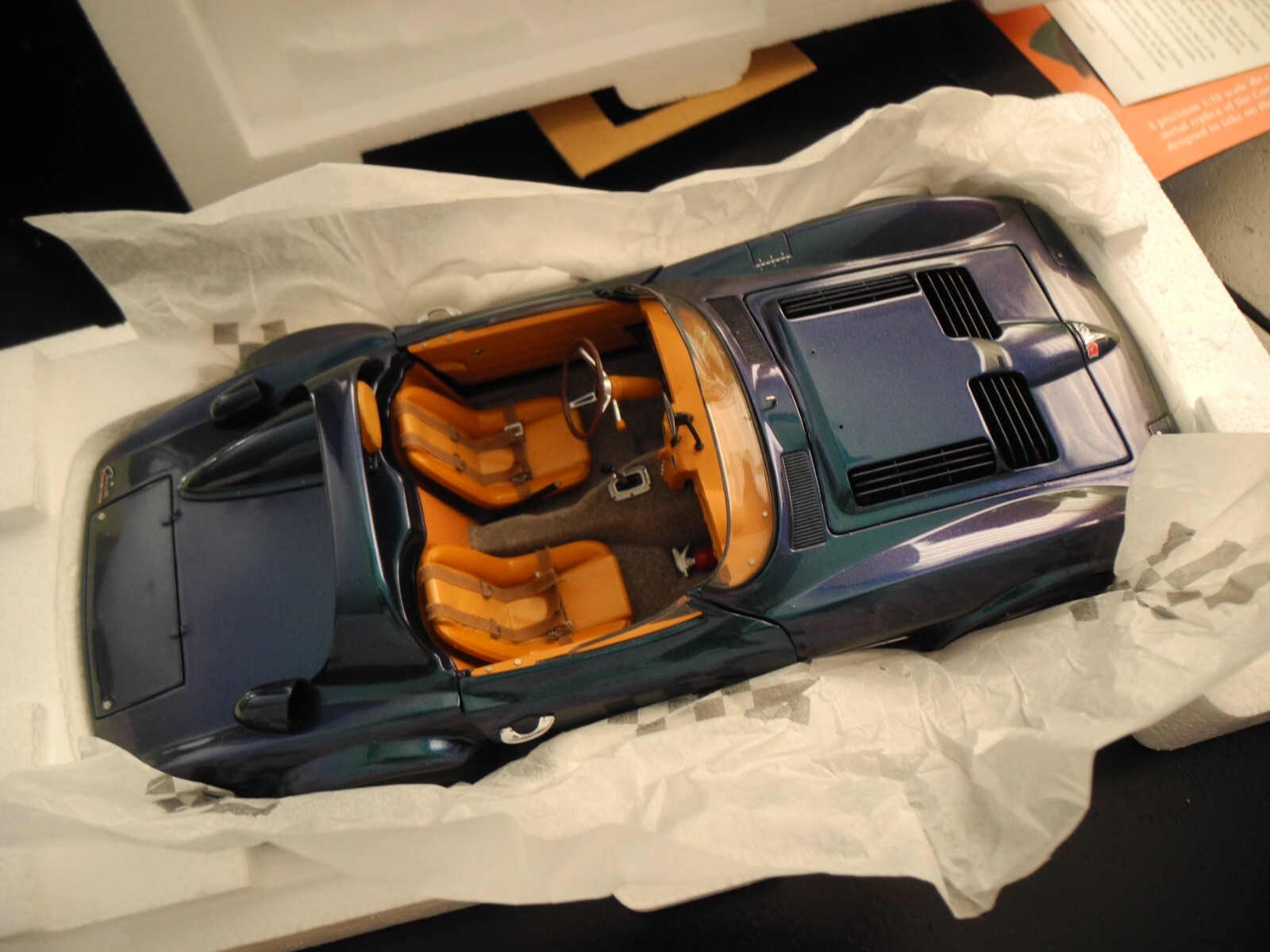 Collector\'s FIND, Danbury Mint, Exoto 1964 CORVETTE ROADSTER STANDOX DAYTONA1:18