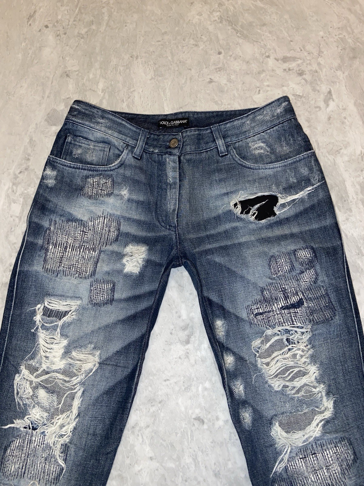 Dolce & Gabbana Vintage Distressed Patchwork Jeans Logo Plaque Slim IT 44 Dolce & Gabbana Vintage Distressed Patchwork Jeans Logo Plaque Slim IT 44