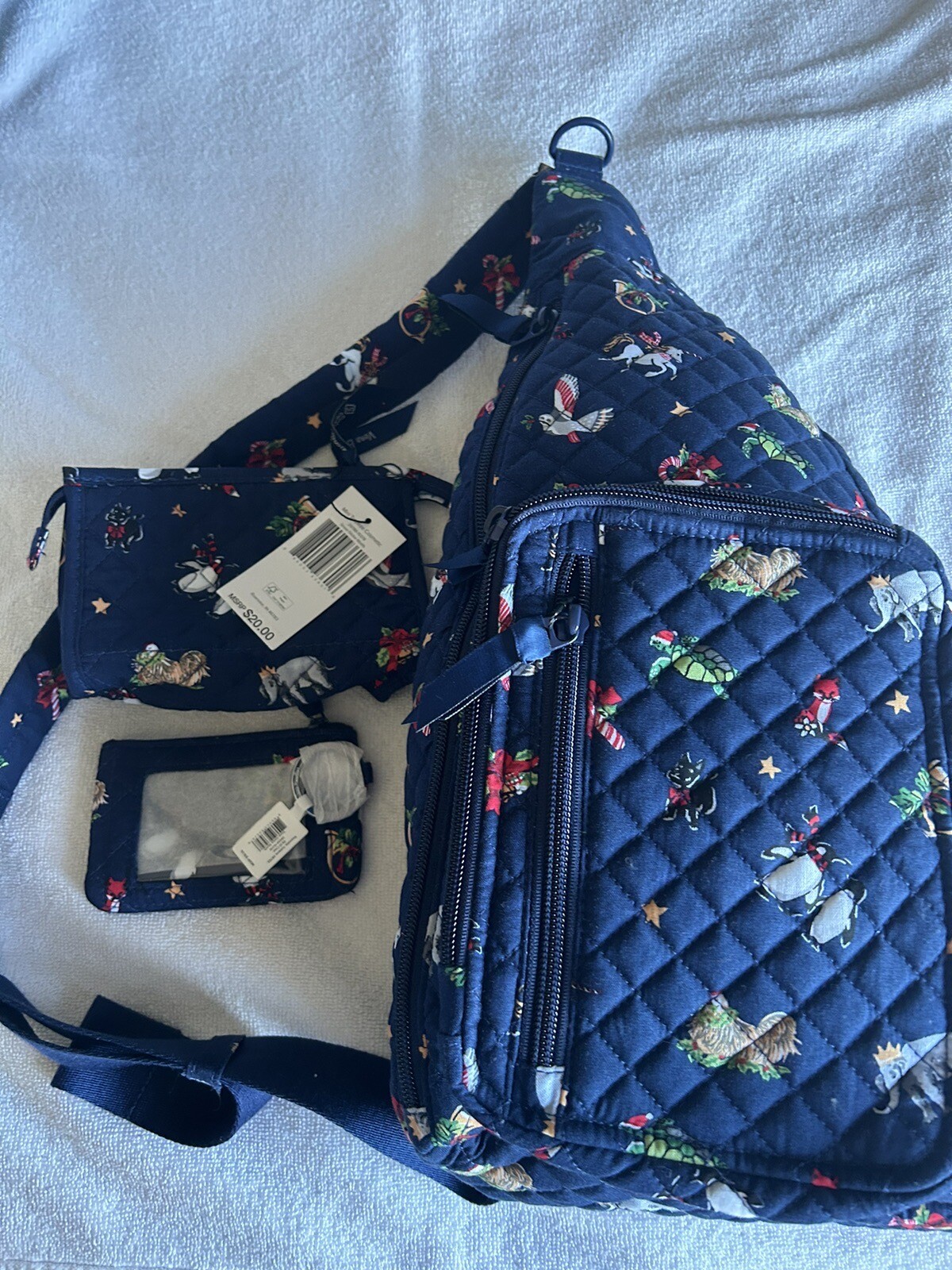 Vera Bradley Christmas Sling Snow Globes Motif Coin Purse Makeup Tote Vera Bradley Christmas Sling Snow Globes Motif Coin Purse Makeup Tote