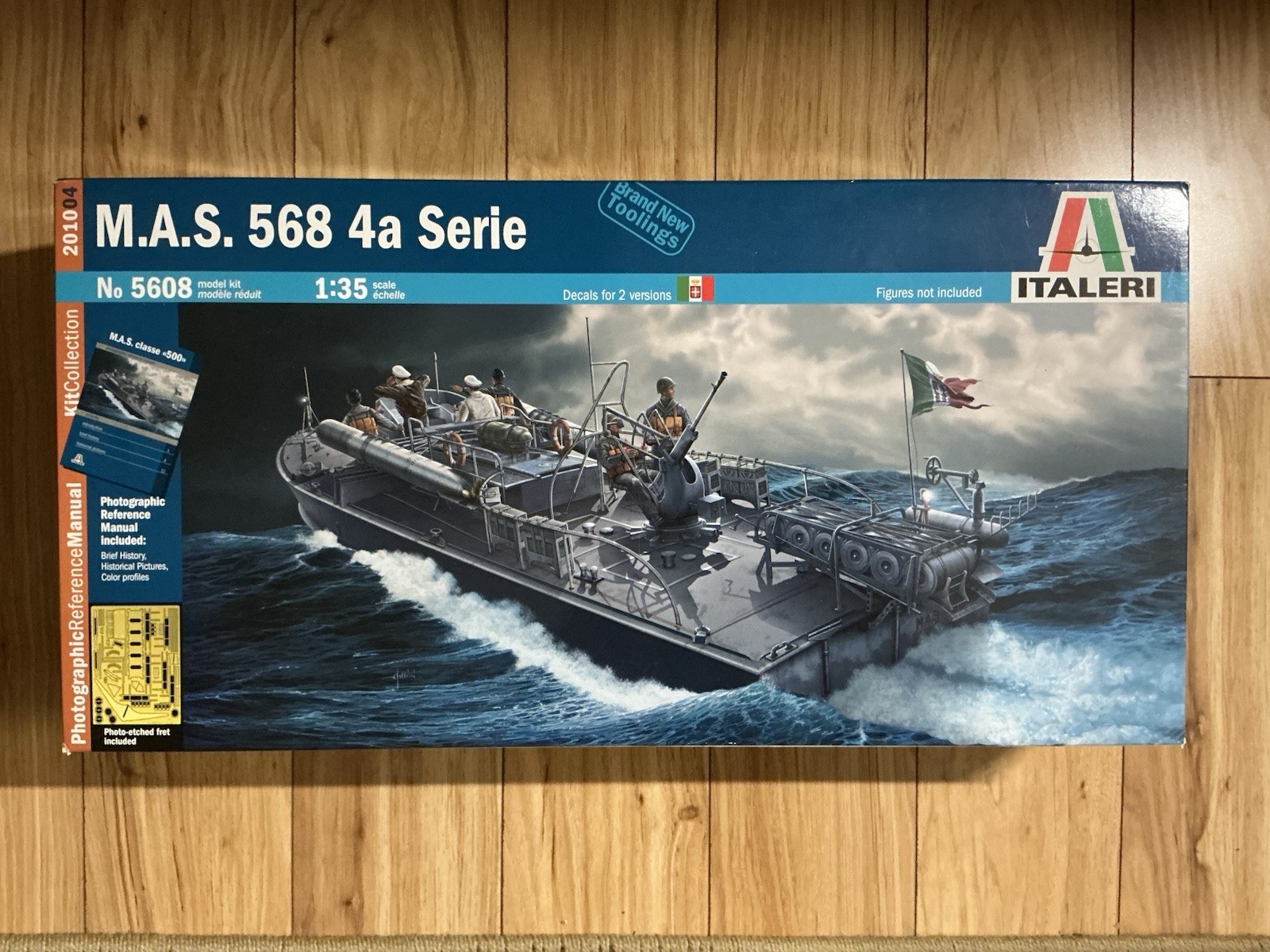 Italeri 1/35 M.A.S. 568 4a Serie Torpedo Boat W/6 Crew Figures NEW/OPEN BOX 5608