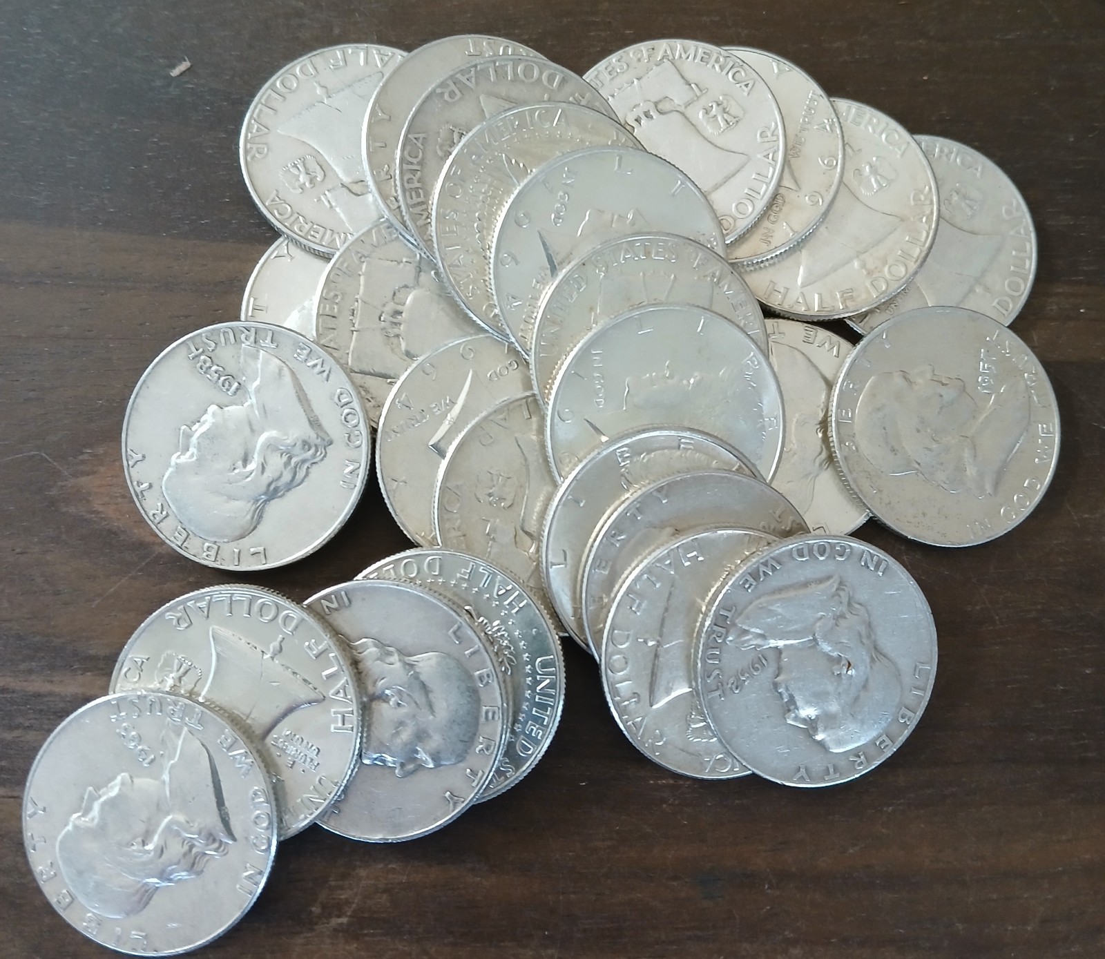 $10 Face Value Benjamin Franklin Half Dollars 90% Silver . 20 Coins . BARTER SL $10 Face Value Benjamin Franklin Half Dollars 90% Silver . 20 Coins . BARTER SL