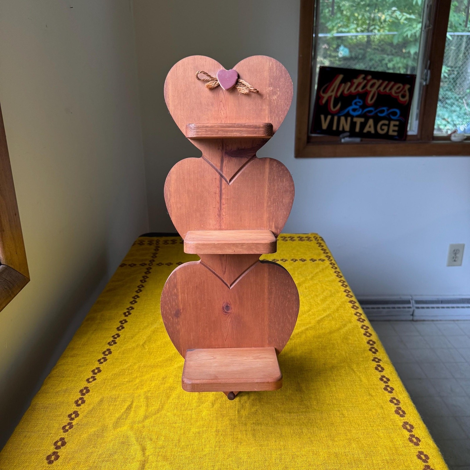 Vintage Triple Country Heart Step Shelf
