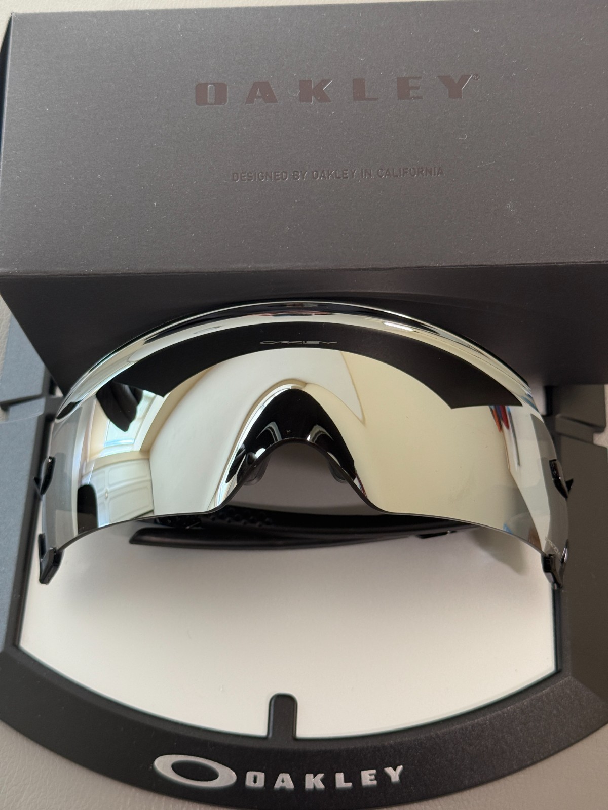 Oakley Kato Sunglasses OO9455 Polished Black Frame PRIZM Mirror Lens Oakley Kato Sunglasses OO9455 Polished Black Frame PRIZM Mirror Lens