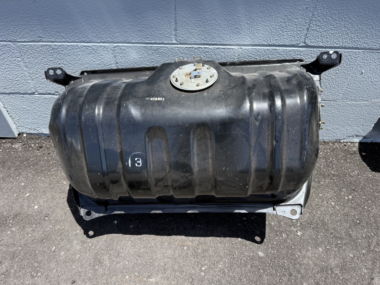 1992-2000 Lexus SC400 Fuel Surge Tank Reservoir Storage 7700124021 OEM