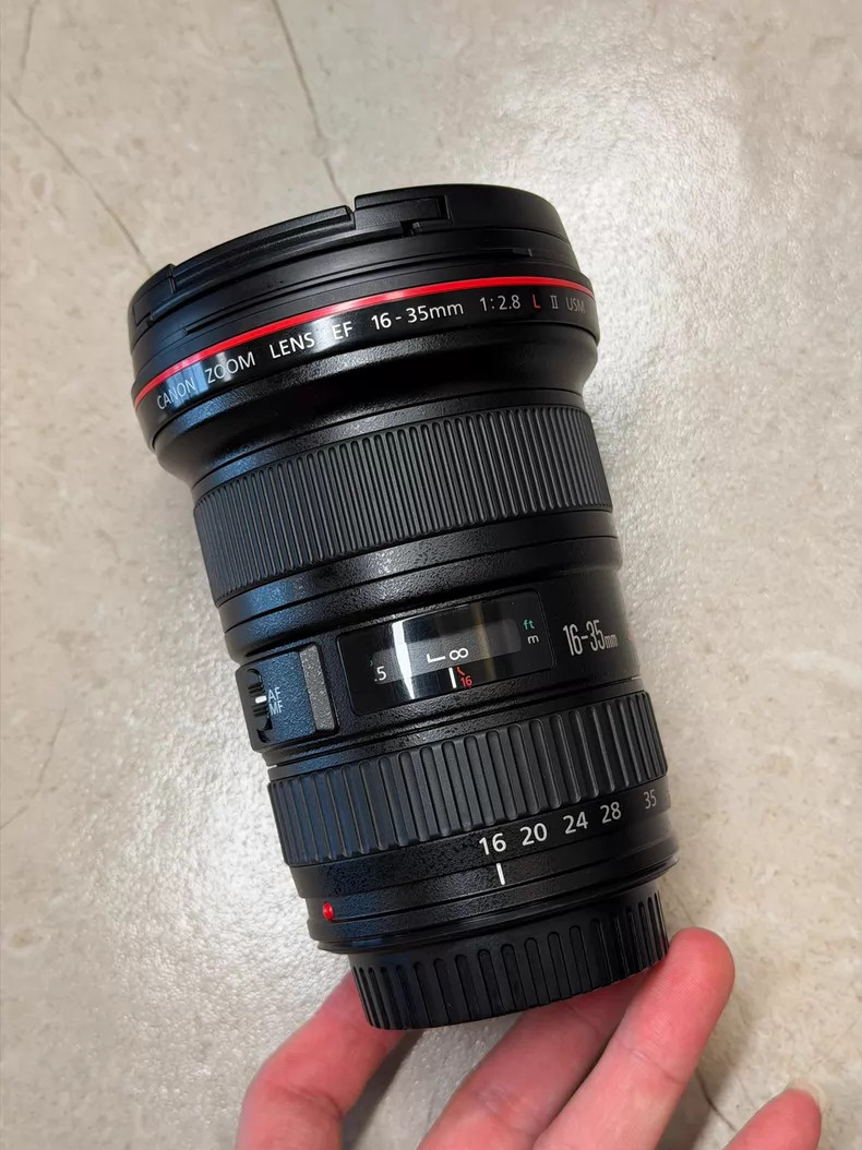 Canon EF 16-35mm f2.8 L II USM Zoom Lens for Canon EF Mount -Used 95% New Canon EF 16-35mm f2.8 L II USM Zoom Lens for Canon EF Mount -Used 95% New