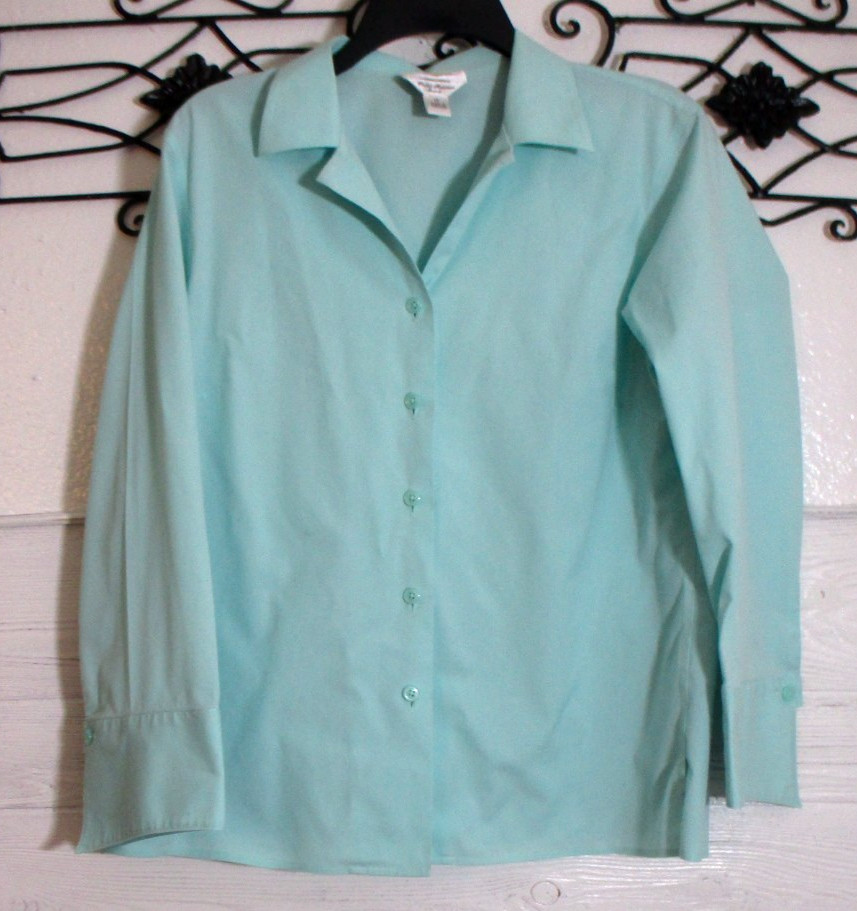 Talbots Women\'s Top Size 12 Teal Long Sleeve Wrinkle Resistant
