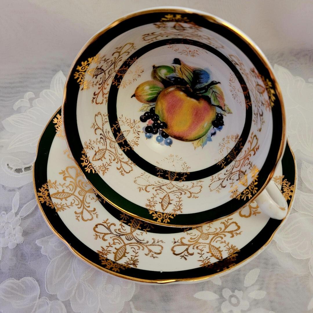 VTG Royal Grafton Tea + Saucer Green gold w/ fruits England. Like New VTG Royal Grafton Tea + Saucer Green gold w/ fruits England. Like New