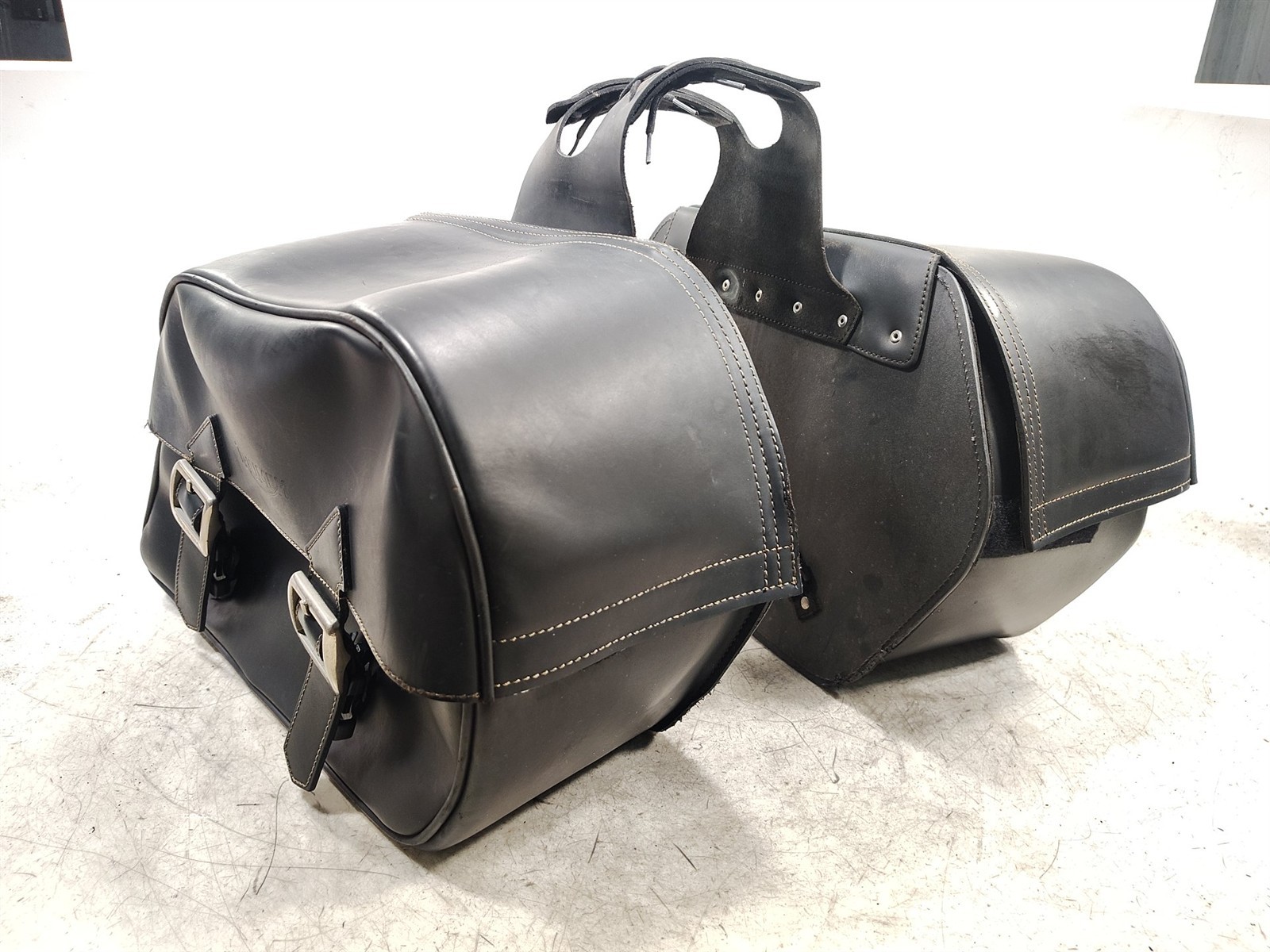 2011 Triumph America Left Right Saddlebag Luggage Pair Soft Bags Storage