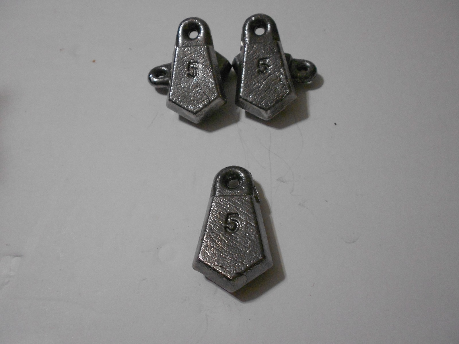 50 , 5 OZ  HANDMADE FLAT BANK SINKERS