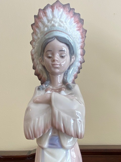Lladro  American Indian Boy #6192 RETIRED No Box Mint Condition Rare Design