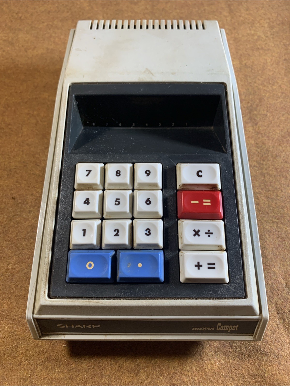Vintage Rare SHARP QT-8D Electronic Desktop Calculator Micro Compet Jpan & cover