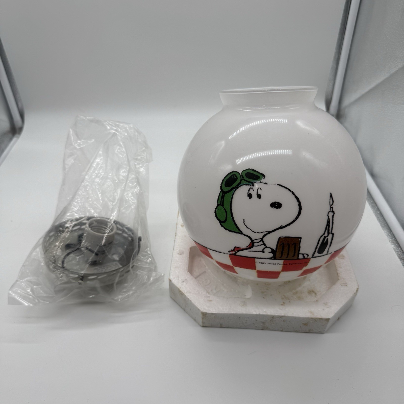 VTG Peanuts Snoopy Flying Ace Light Kit 1965 Key Largo United Feature Syndicate VTG Peanuts Snoopy Flying Ace Light Kit 1965 Key Largo United Feature Syndicate