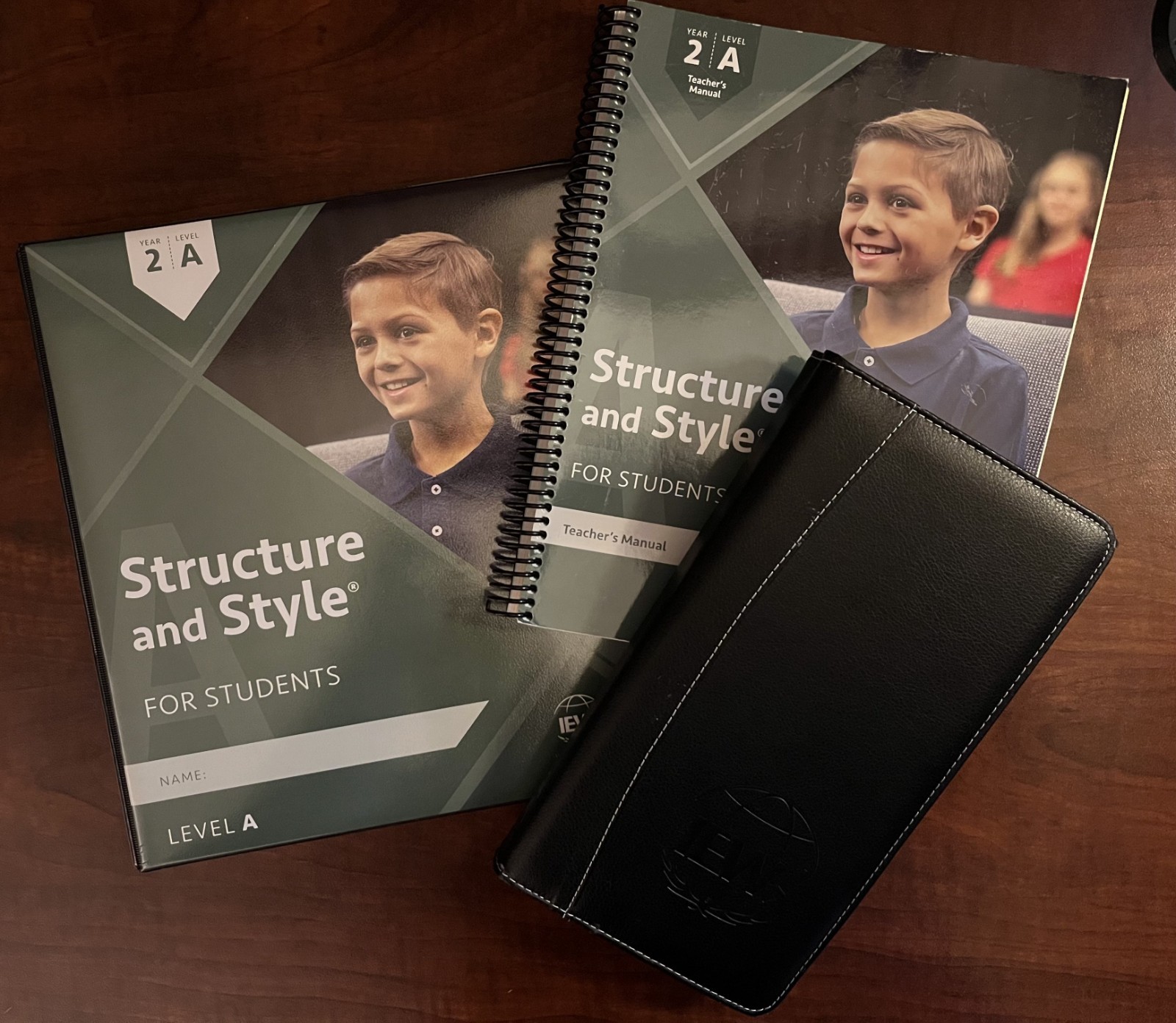 IEW Structure & Style Level 2A Teacher Manual, Binder with Tabs, and 24 DVD Set