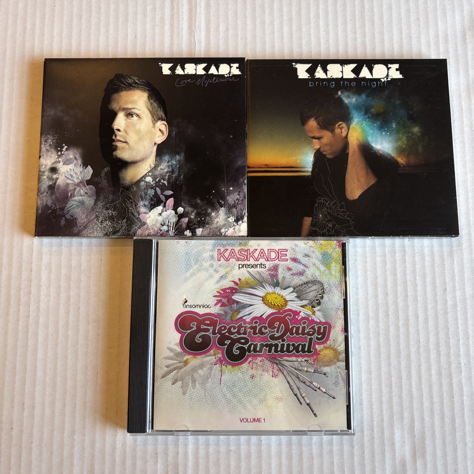 Kaskade 3 CD Lot: Bring The Night, Love Mysterious, Bring The Daisy Carnival Kaskade 3 CD Lot: Bring The Night, Love Mysterious, Bring The Daisy Carnival
