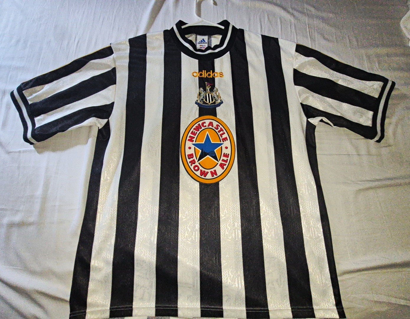 VINTAGE AUTHENTIC Adidas Newcastle United 1997-1999 Home Jersey Size L MINT VINTAGE AUTHENTIC Adidas Newcastle United 1997-1999 Home Jersey Size L MINT