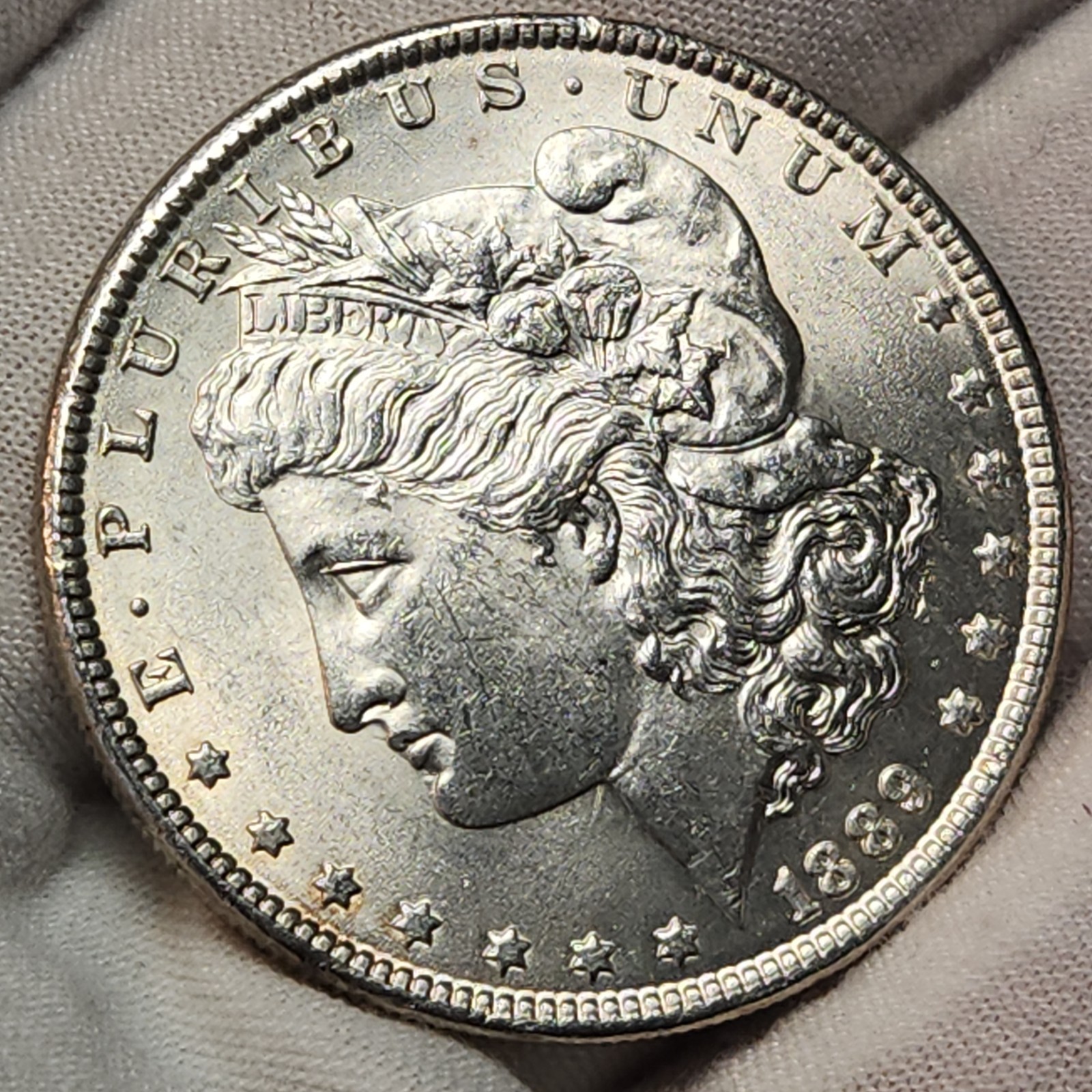1889 P Morgan Silver Dollar $1 Choice BU 90% Silver US Coin Philadelphia Mrg89Ei 1889 P Morgan Silver Dollar $1 Choice BU 90% Silver US Coin Philadelphia Mrg89Ei